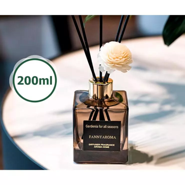 Reed Diffuser with 200ml Essential Oil